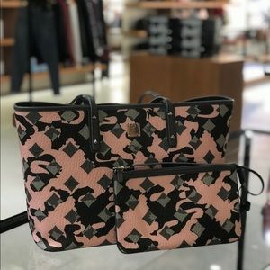 ❤️New MCM Anya Pink Blush Medium Tote Bag Spring❤️